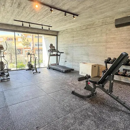 Malberry Park 202 - Modern 2 Bedroom With Pool, Gym, Jaccuzi Apartamento Pafos